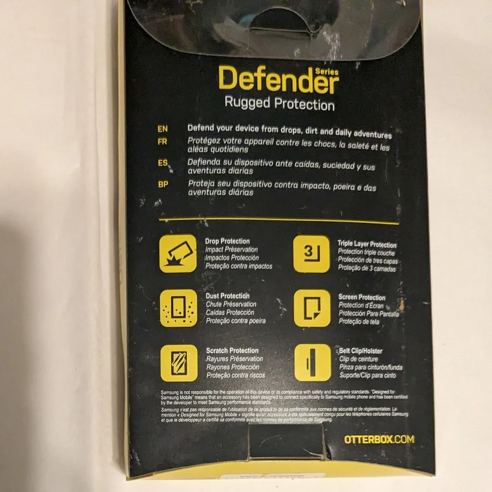OtterBox Defender Belt Clip Case Holster for a Samsung S6 Phone Black